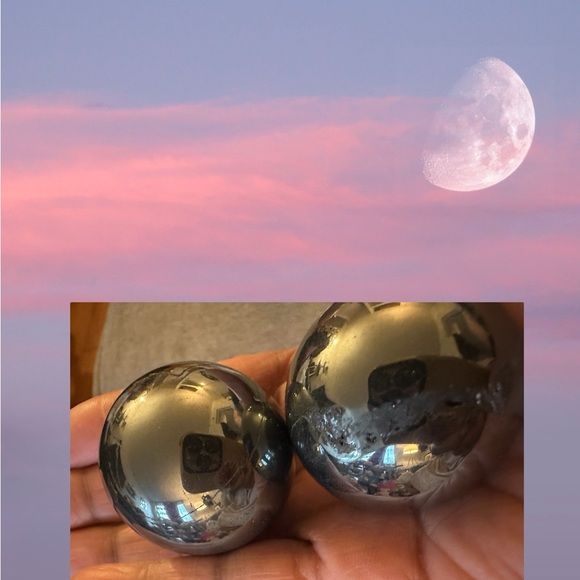 Hematite Crystal Spheres - Picture 3 of 3